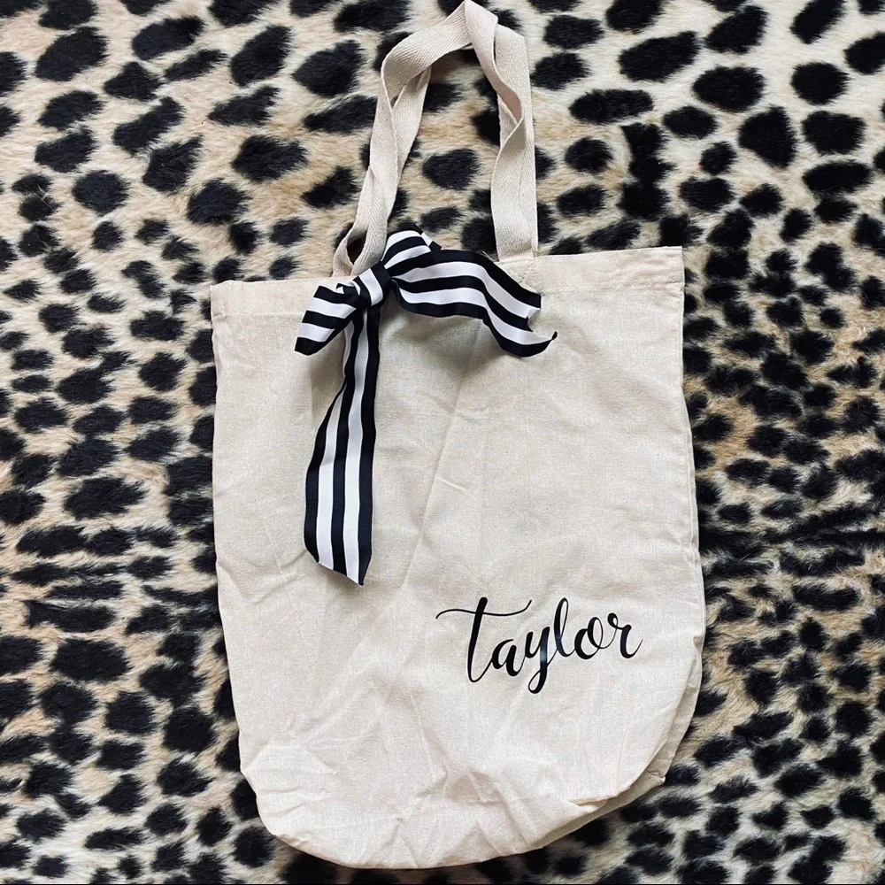 Lightweight tote bag